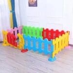 PLASTIC PLAY PEN FENCE