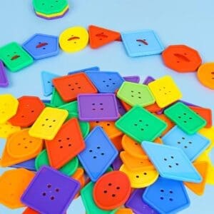 BUTTON LACING